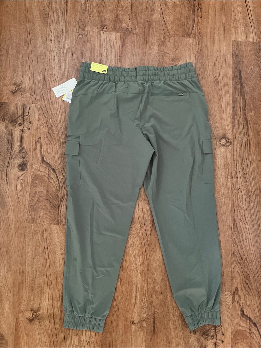 NWT All in Motion Cargo Joggers - Picture 7 of 11